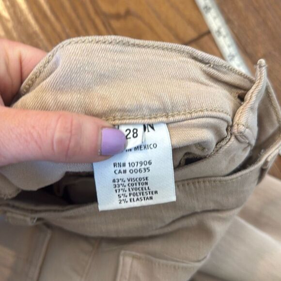 Hudson Taylor beige high rise flare jeans size 28 - Picture 4 of 13